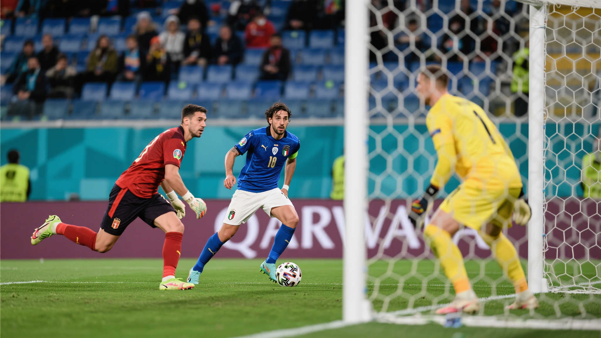 迪格雷戈里奥所在球队，在上半场凭借精妙配合连续攻入